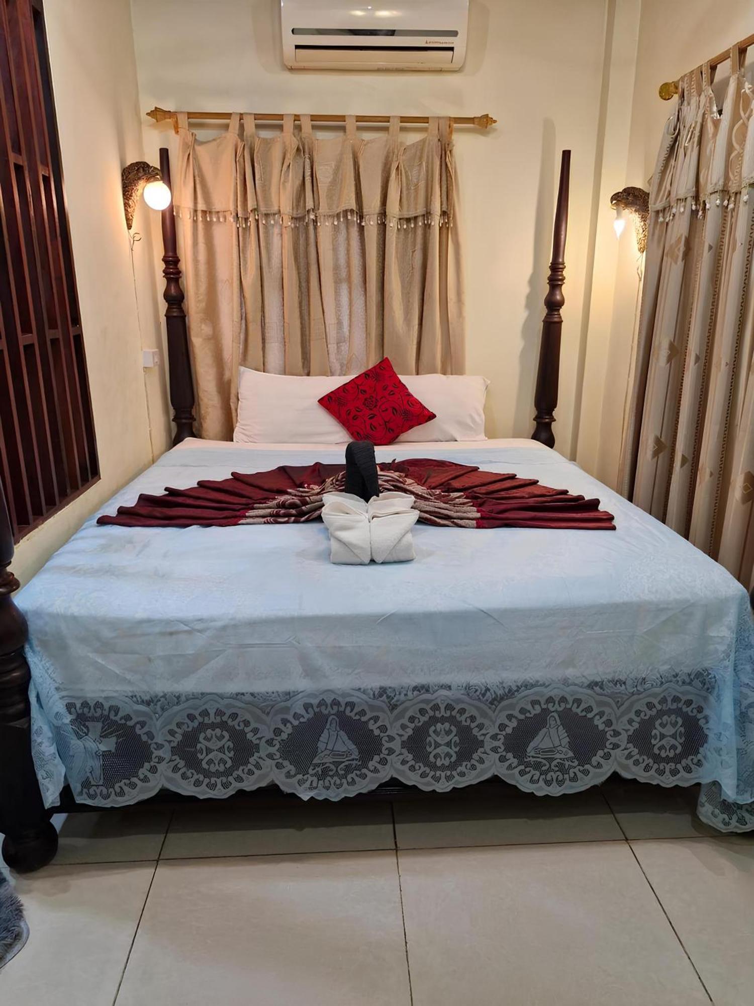 فندق Sakura Wood House لوانغ برابانغ المظهر الخارجي الصورة